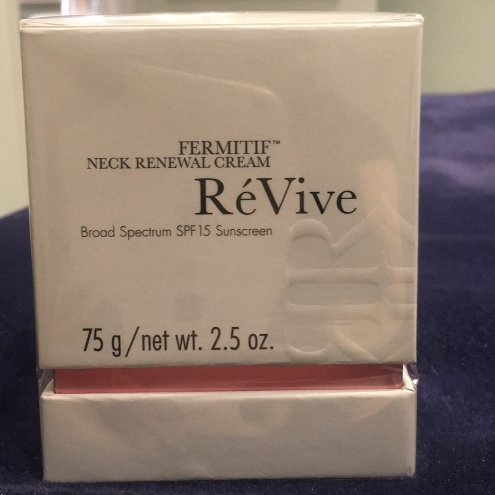 ReVive beck renewal cream - Broad Spectrum SPF 15